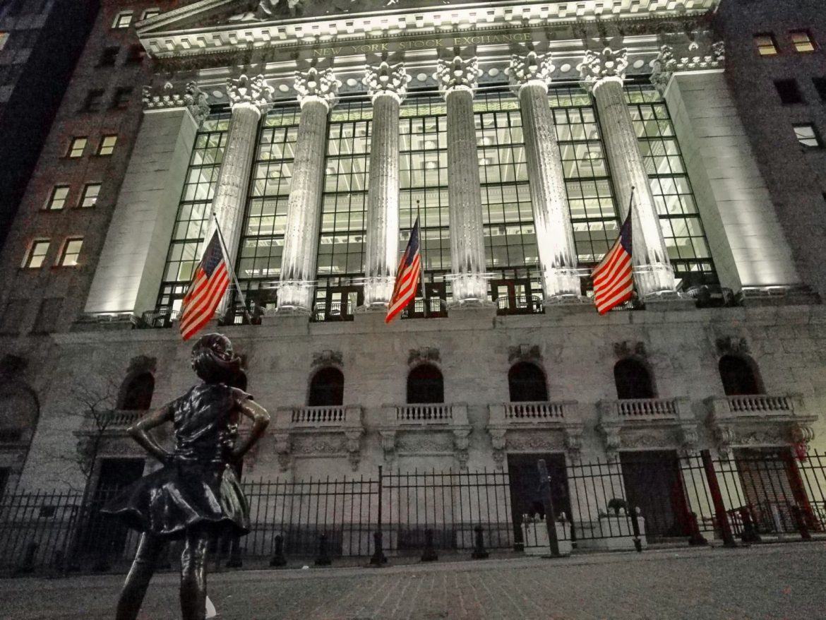 Stock Indexes Finish Lower as Chipmakers Sell Off
