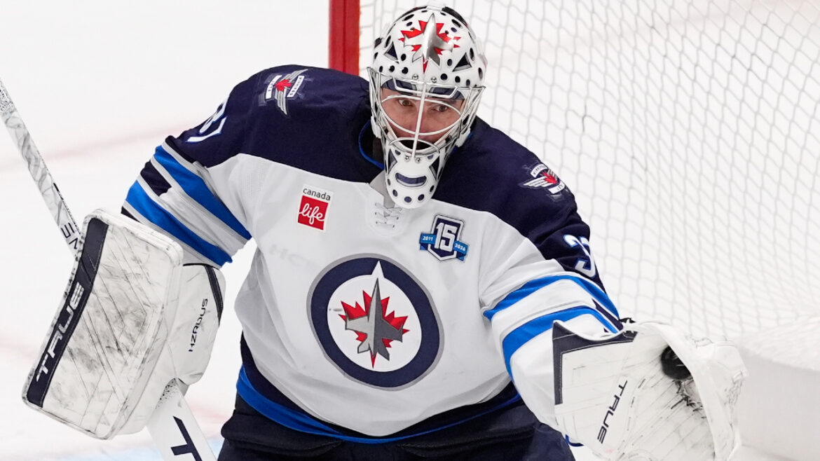 Five potential landing spots for Jets' Connor Hellebuyck