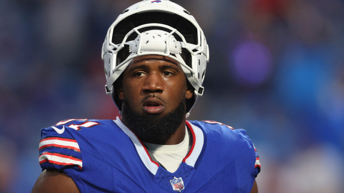 Bills DT Ed Oliver injured during warmups, ruled out vs. Lions