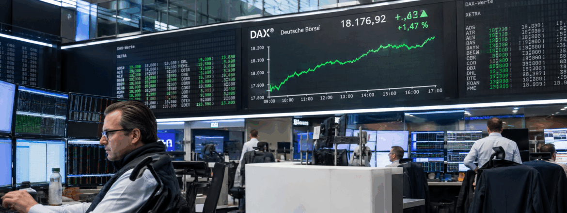 investors at Frankfurt Stock Exchange