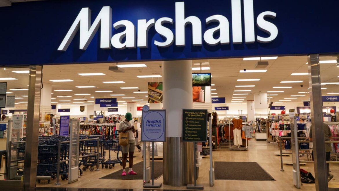 TJMaxx, Marshalls appear to have a customer problem